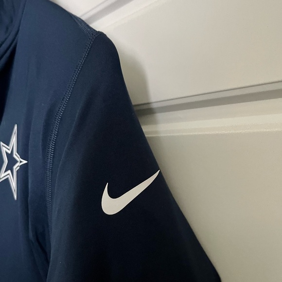 Dallas Cowboys NFL Nike Dri-Fit Pullover - Picture 4 of 9